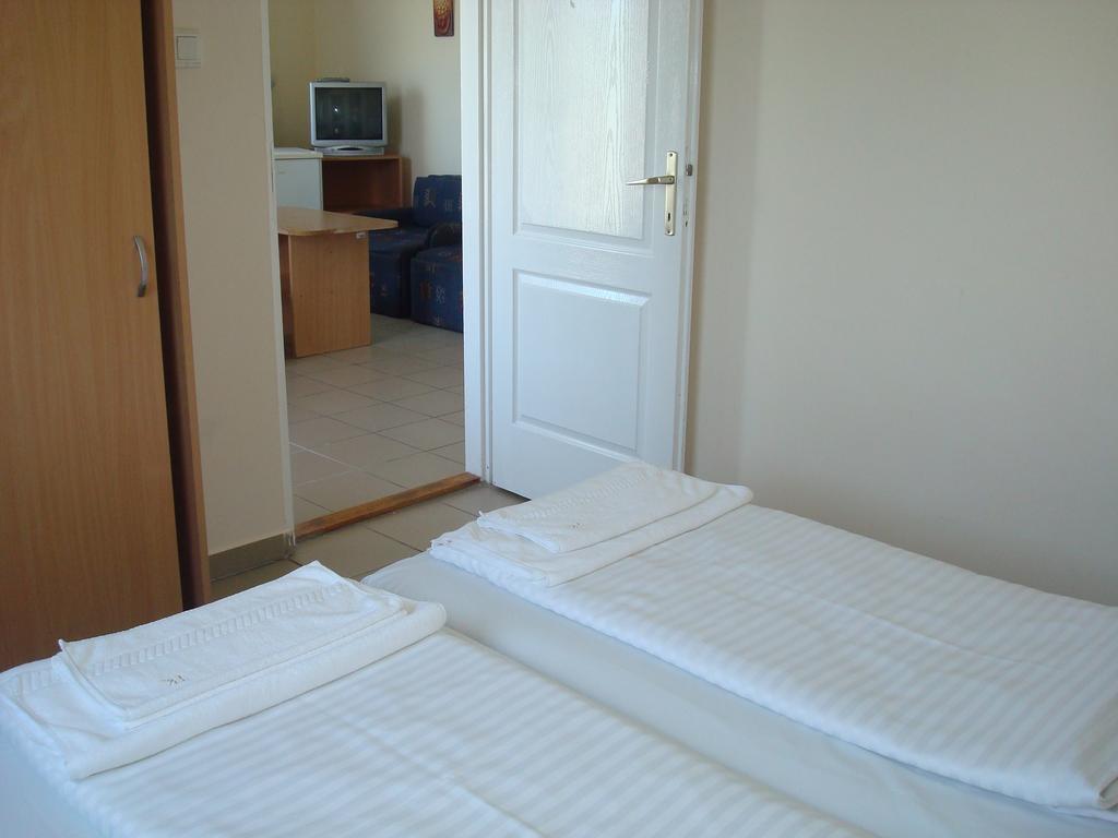 Termal Kemping Apartmanok Тисауйварош Стая снимка